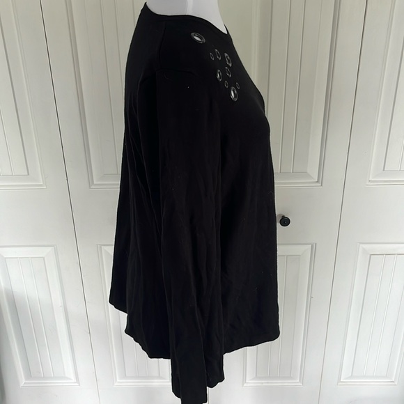 Long Sleeve Crew Neck Top - Picture 4 of 5